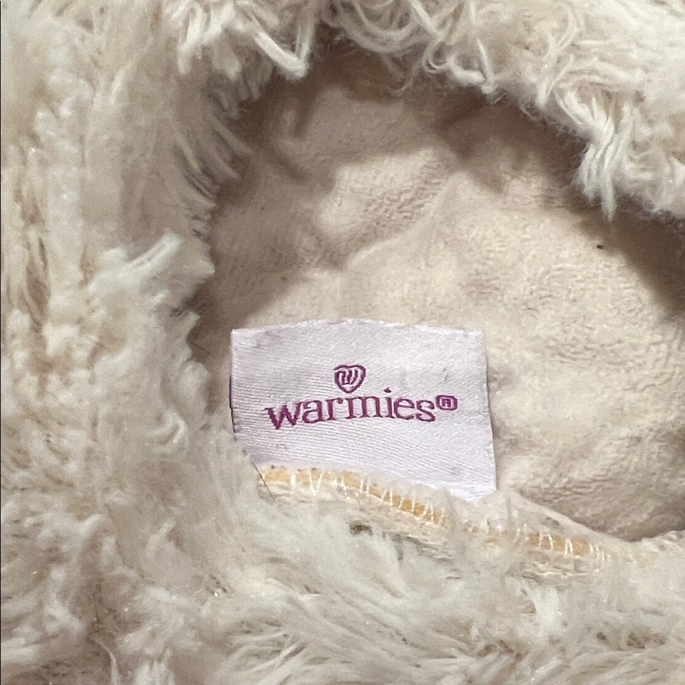 Cozy White Fuzzy Slippers Microwaveable Heated - Picture 2 of 8